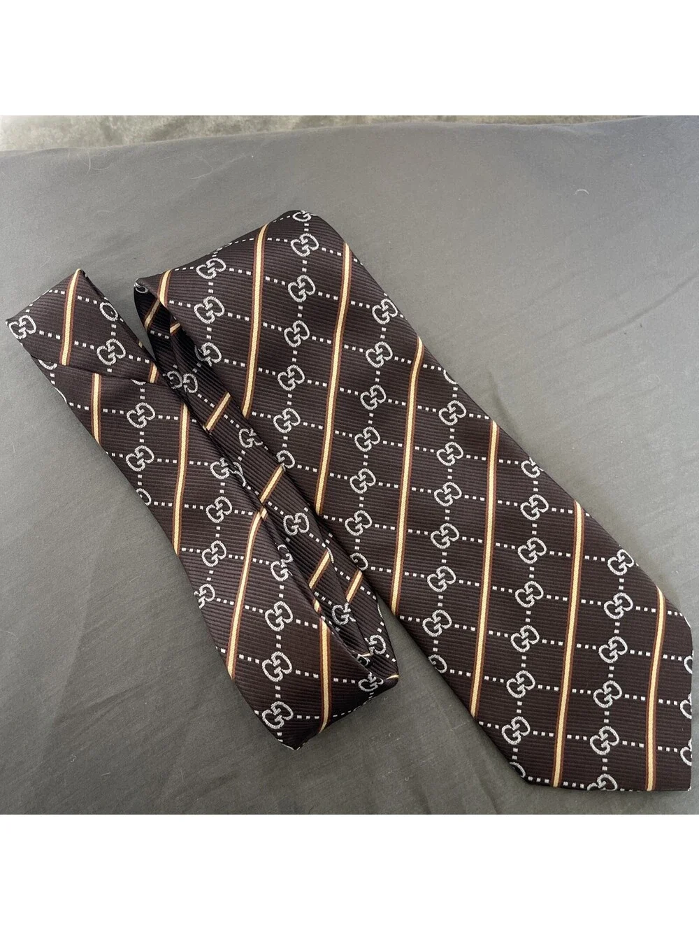 Vintage Silk Handmade Gucci Mens Neck Tie Saddle Brown Gold With Logo